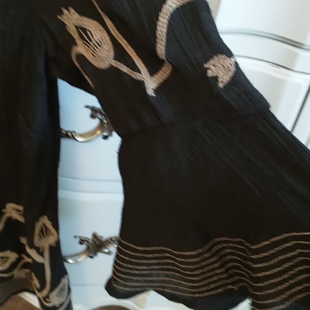Tunic Top - Picture 3 of 4